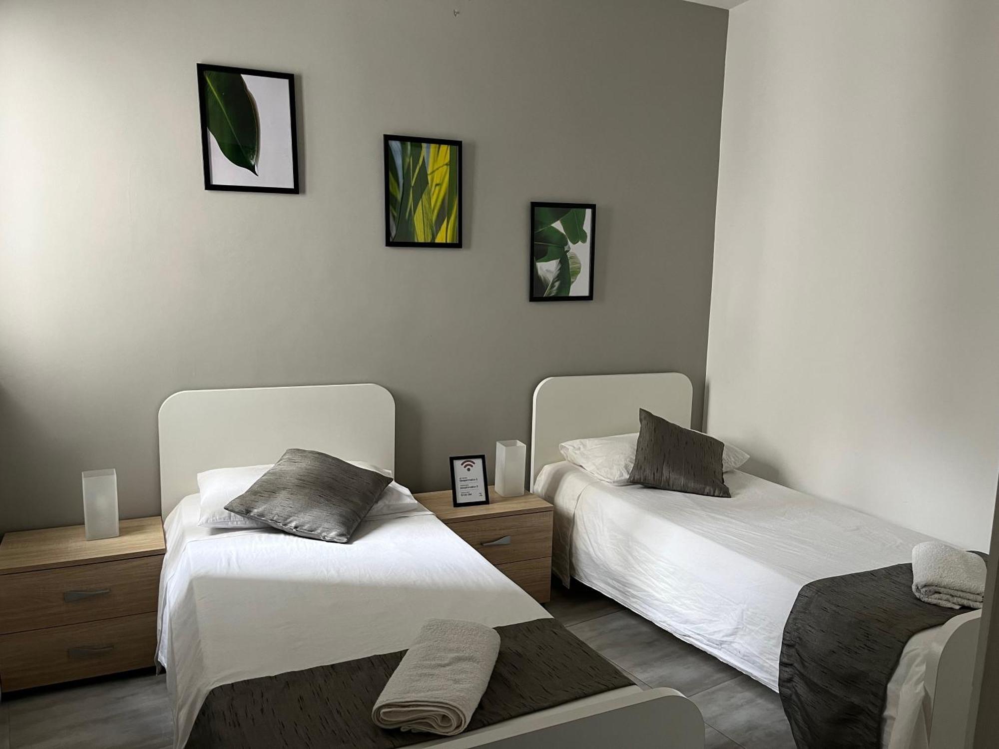 F4 Room 2, Private Room Two Single Beds Shared Bathroom Msida Εξωτερικό φωτογραφία